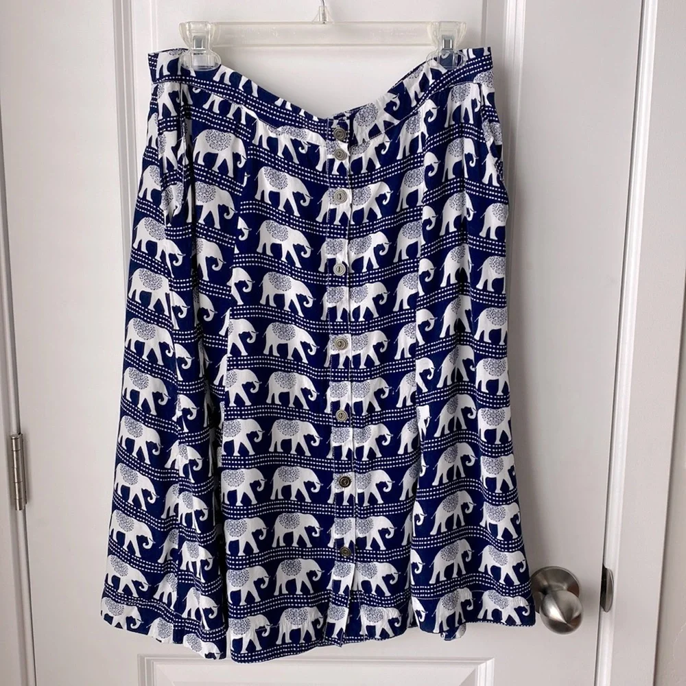 LAST CHANCE - De Collection Blue & White Elephant Midi Skirt - Picture 1 of 5